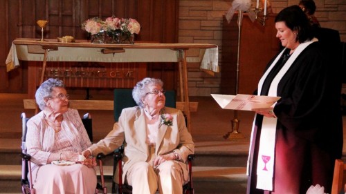 Pareja de IOWA se casan a las 72
