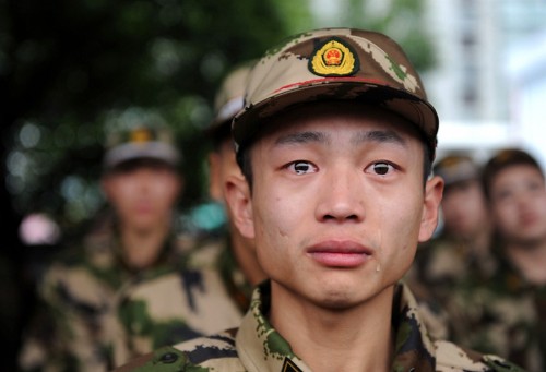 Soldado Joven Con Lagrimas