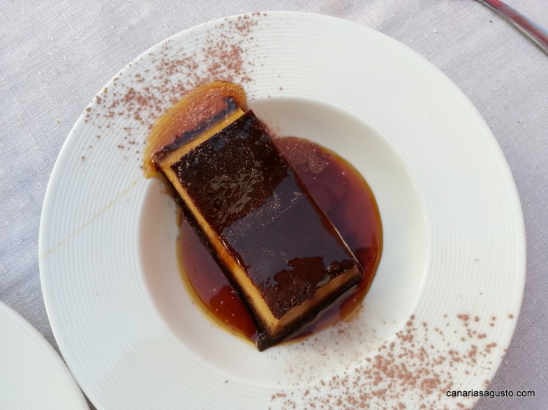 Flan de la casa en Acaymo Mogan