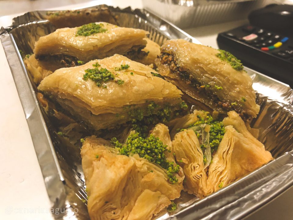 Baklava triangulo estilo levante