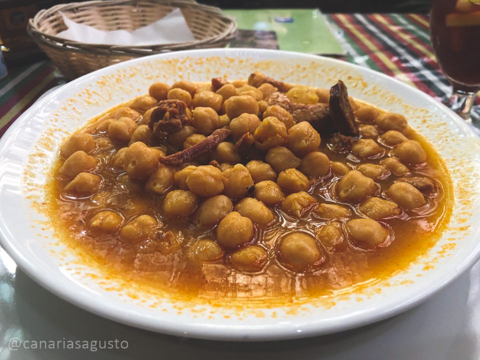 garbanzada en el restaurante el cordero