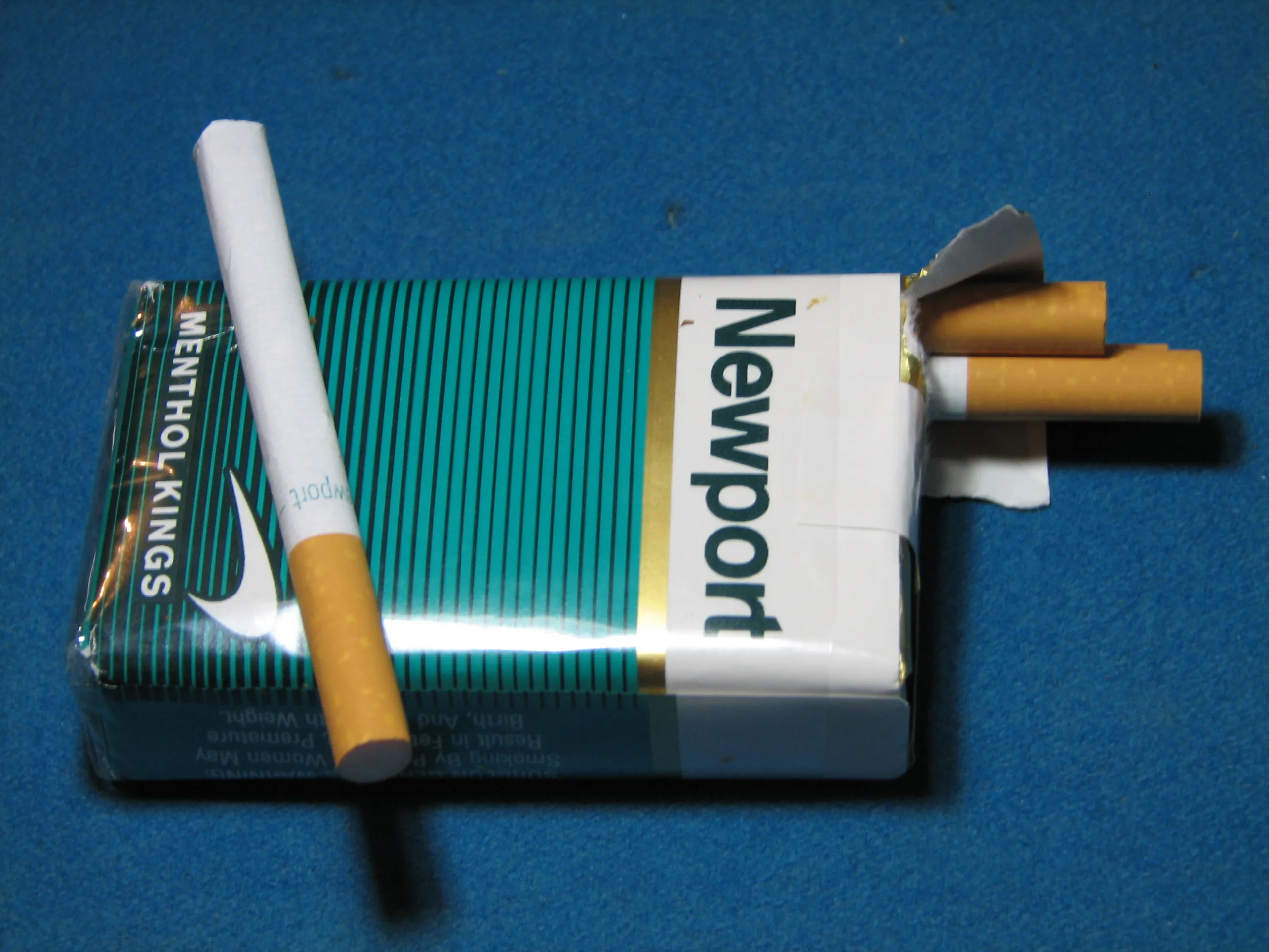 newport cigarette box